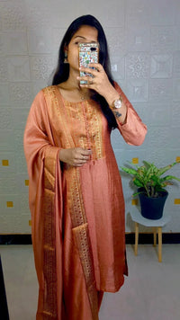 Aishwarya - Indianstree