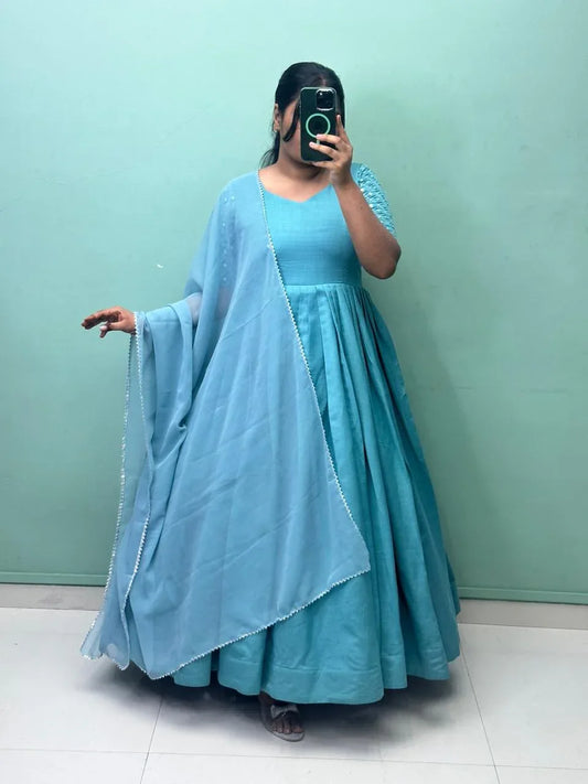 Amisha - Indianstree